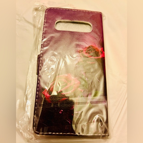 NWT Samsung Galaxy 10 Purple-Reddish Flip Wallet Phone Case - Picture 7 of 8